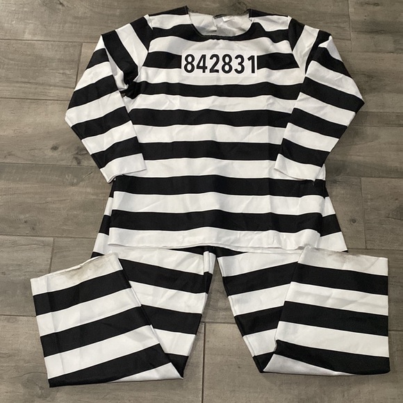 Spirit Halloween Jail costume size S/M - Picture 2 of 4